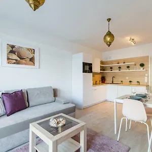 https://apartament-rose-z-basenem.kolobrzeghotels.com