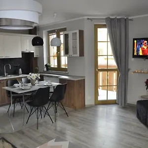 https://apartament-lesne-wzgorze.szklarskaporebahotels.net