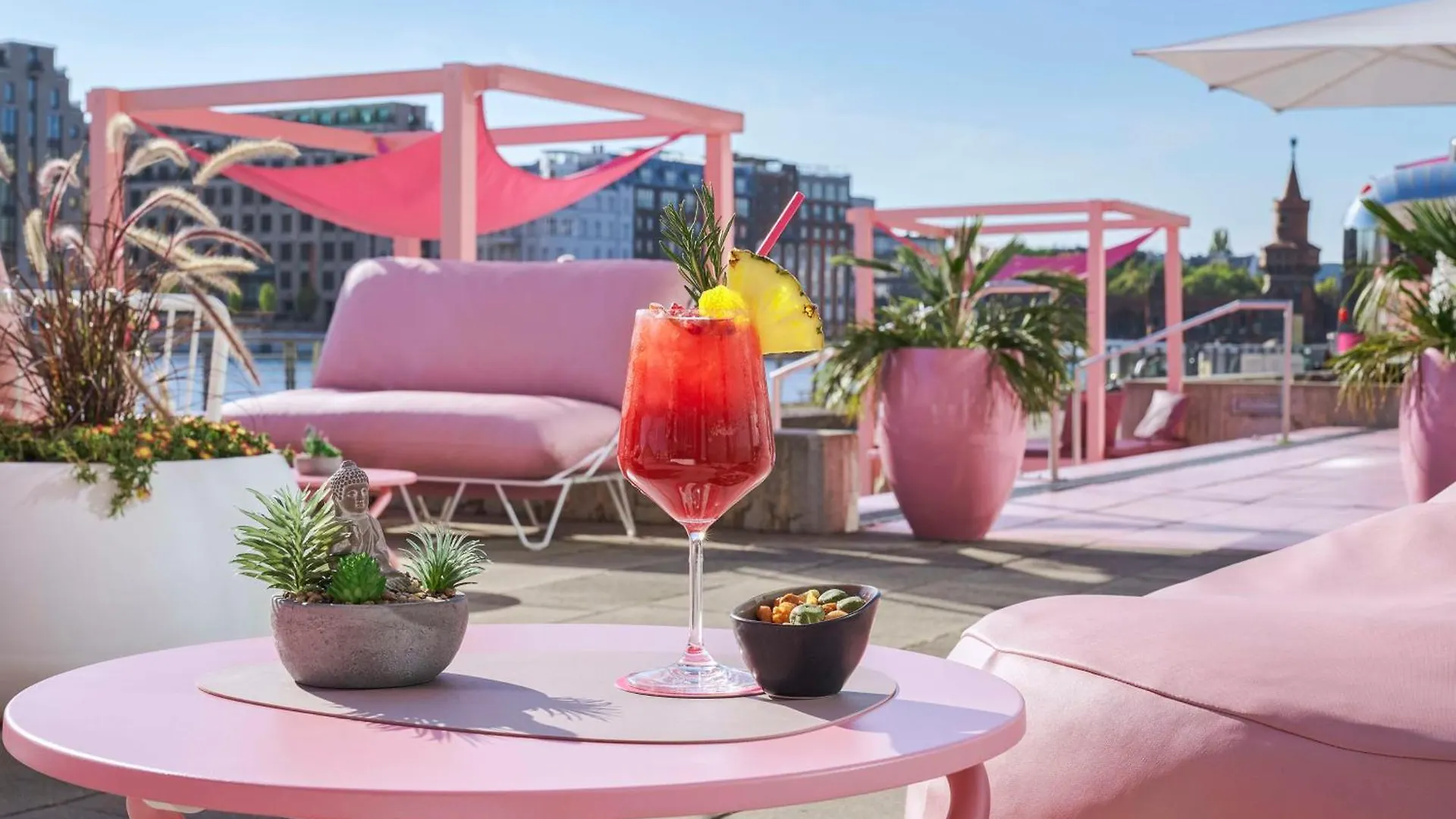 **** Hotel Nhow Berlin Tyskland